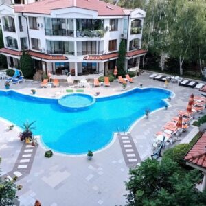 Sonnenstrand , Bulgarien Wunderschöne, komplett möblierte Drei-Zimmer-Wohnung im Komplex Château Vallon.