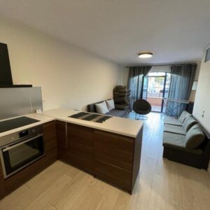 Bulgarien, Sonnenstrand Geräumige Dreizimmerwohnung in erster Reihe – Komplex „Villa Bonita“,