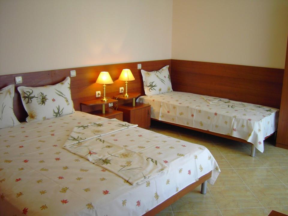 Ravda , Bulgarien Voll ausgestattetes Hotel im Zentrum, nur 300 Meter vom Hauptstrand entfernt! – Bild 2