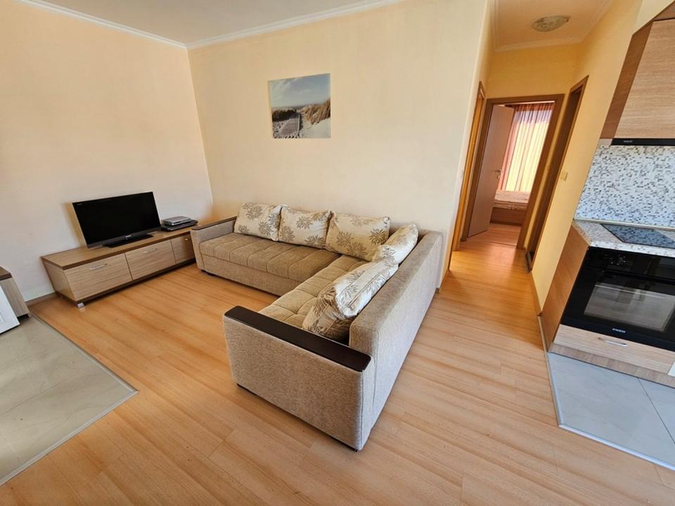 Geräumige Drei-Zimmer-Wohnung im New Line Village – Sonnenstrand. – Bild 3