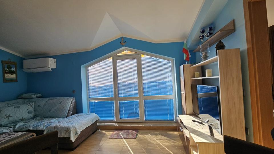 Penthouse-Wohnung mit zwei Schlafzimmern im Komplex "Aqua Dreams" – Bild 20