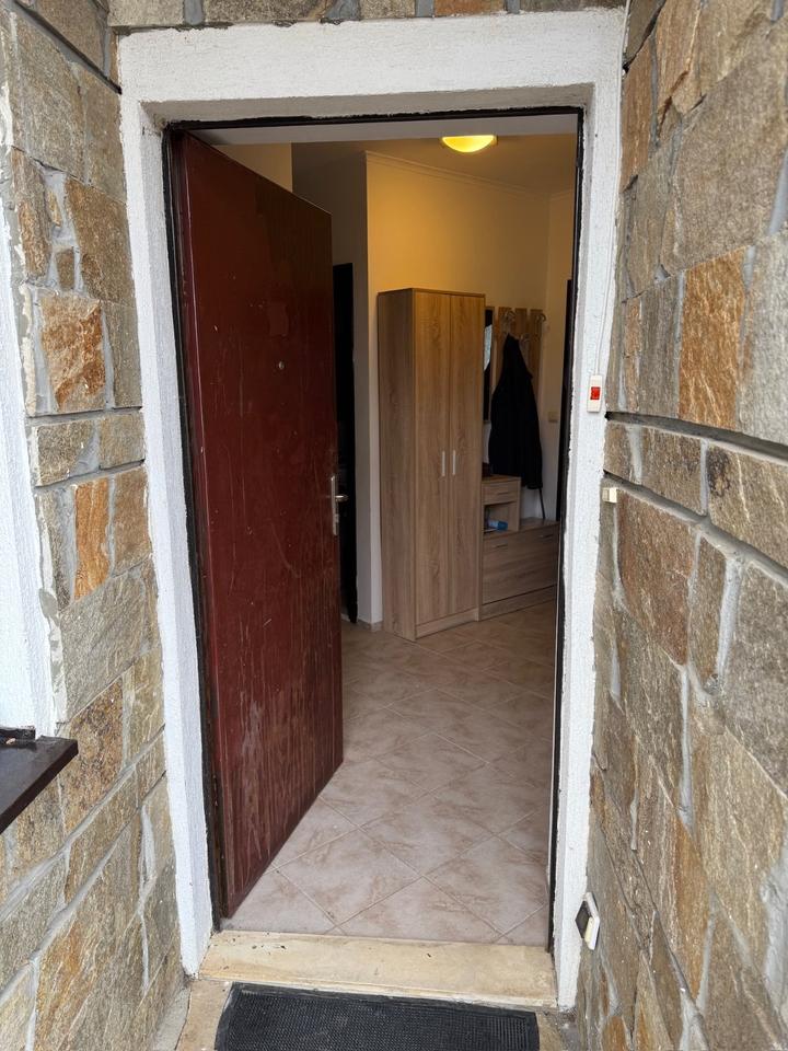 Ausgezeichnete möblierte 3-Zimmer-Wohnung in Koscharitsa, Bulgaria – Bild 6