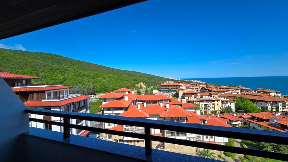Bulgarien , Sveti Vlas Moderne, neu eingerichtete Dreizimmerwohnung mit Meer- und Bergblick im Komplex Etera 4 – Bild 12