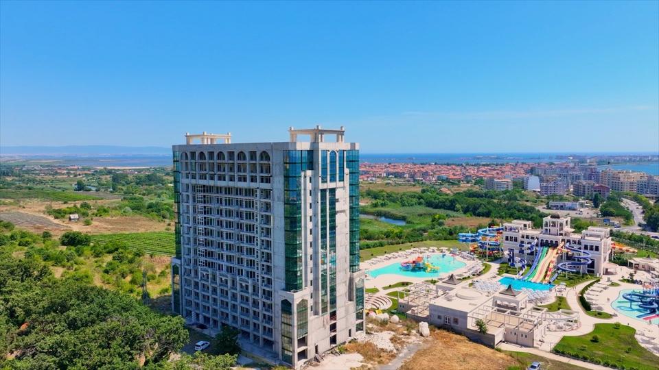 Vollausgestattete schlüsselfertige Apartments in Neubaukomplex in Pomorie mit Zahlungsaufschub bis 2033 – Bild 3