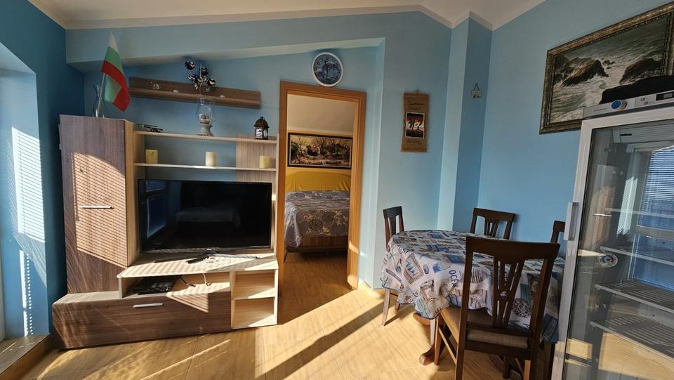 Penthouse-Wohnung mit zwei Schlafzimmern im Komplex "Aqua Dreams" – Bild 5