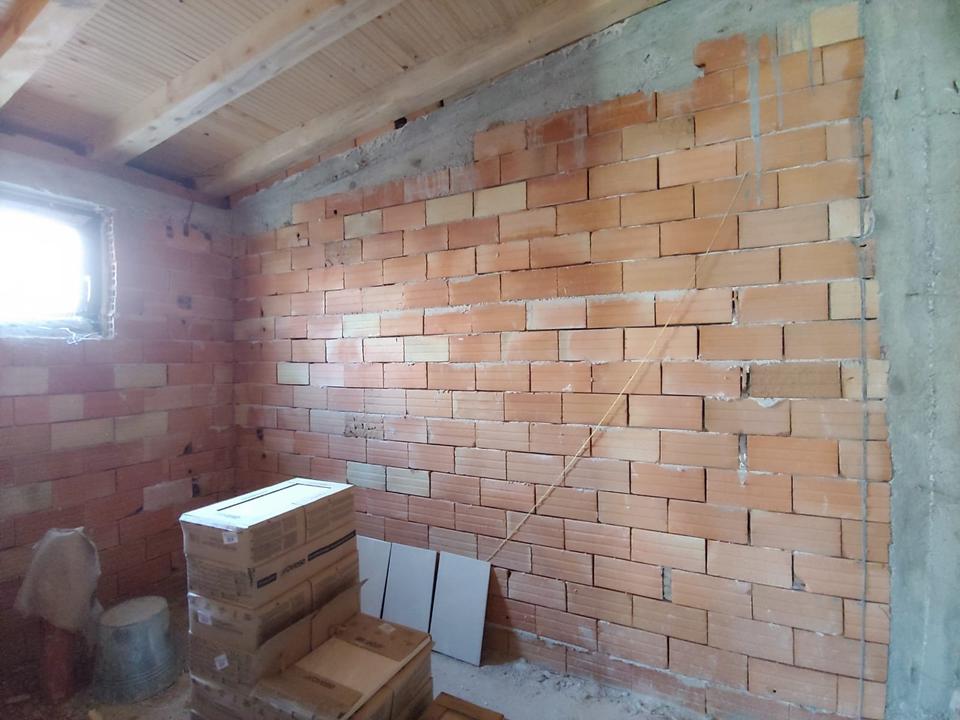 Sanierungsbedürftiges Haus in Trastikovo – Bild 5