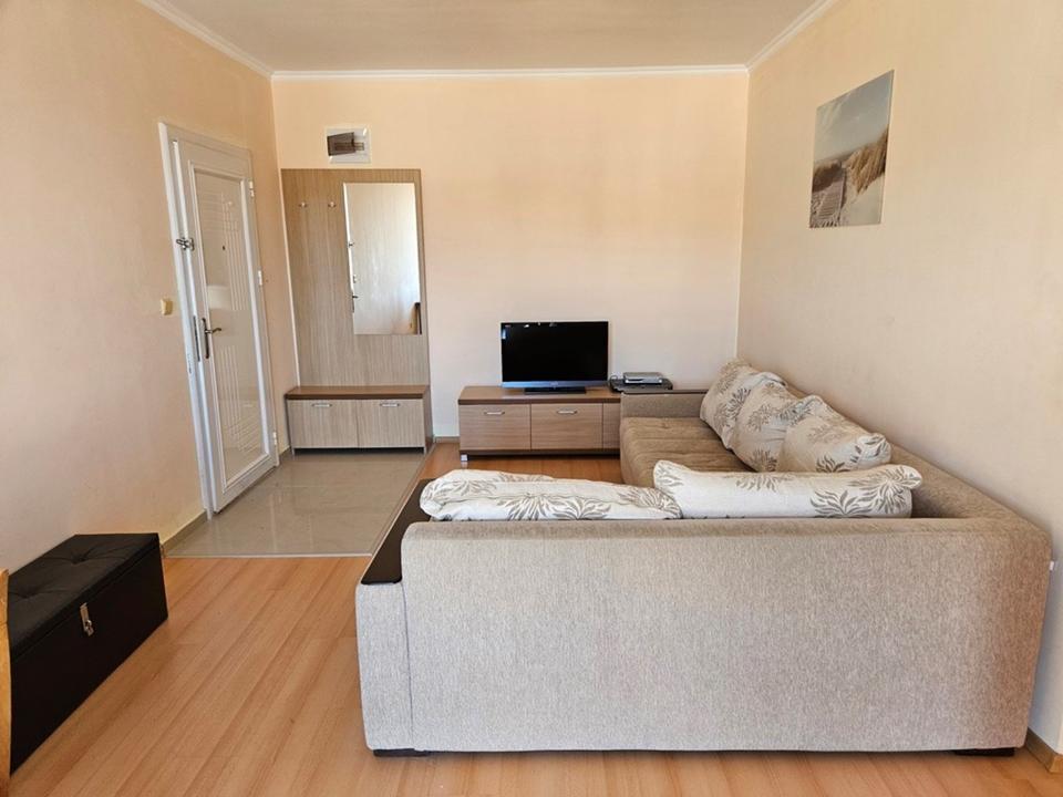 Geräumige Drei-Zimmer-Wohnung im New Line Village – Sonnenstrand. – Bild 10