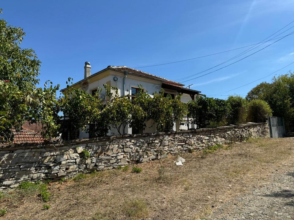 Einfamilienhaus mit Nebengebäude in Sredets Bulgarien – Bild 2