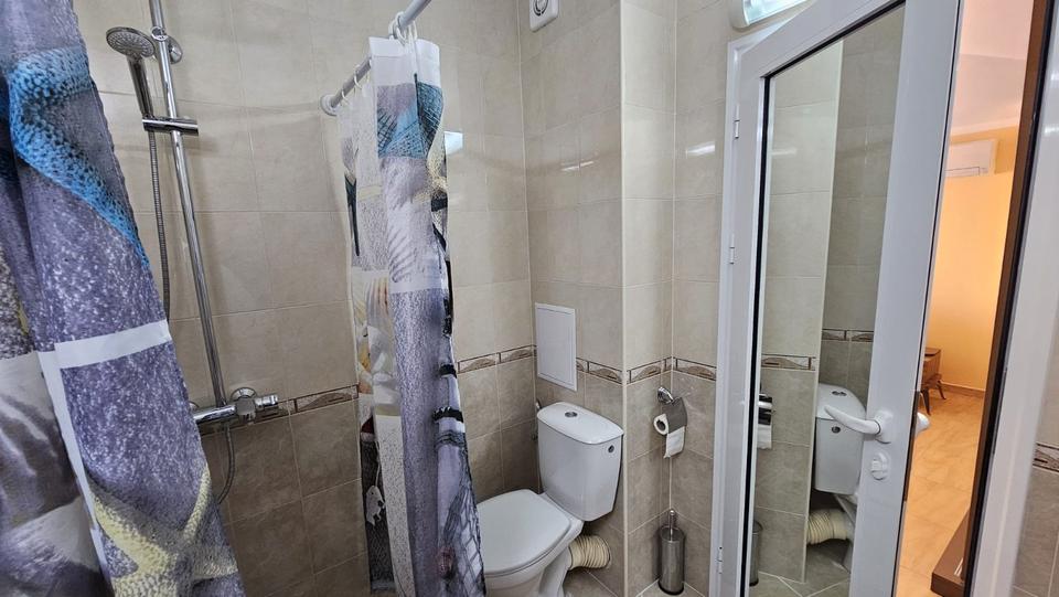 Penthouse-Wohnung mit zwei Schlafzimmern im Komplex "Aqua Dreams" – Bild 8