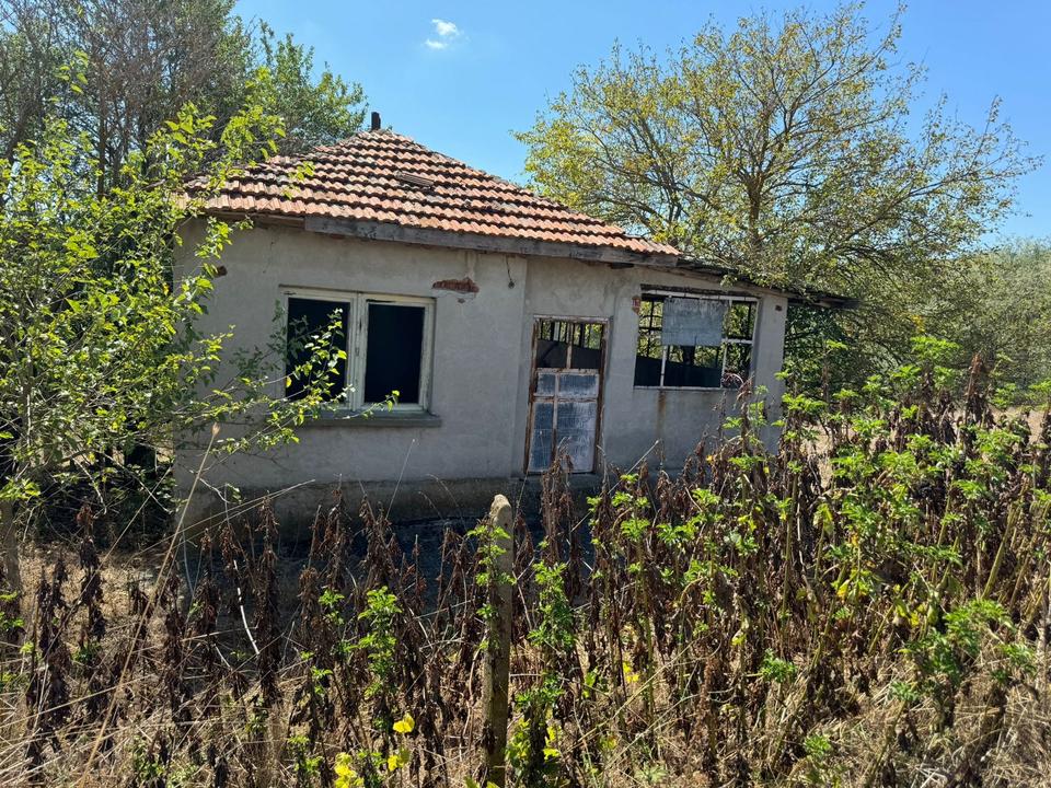 Großes Grundstück mit einem Abrisshaus in Sredets Bulgarien