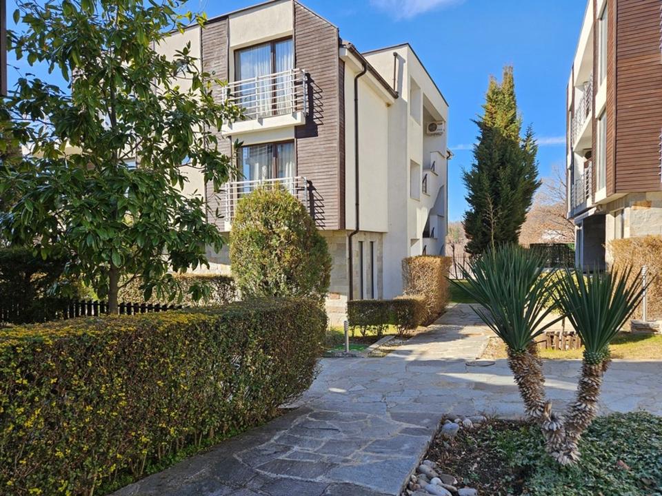 Geräumige Drei-Zimmer-Wohnung im New Line Village – Sonnenstrand. – Bild 14