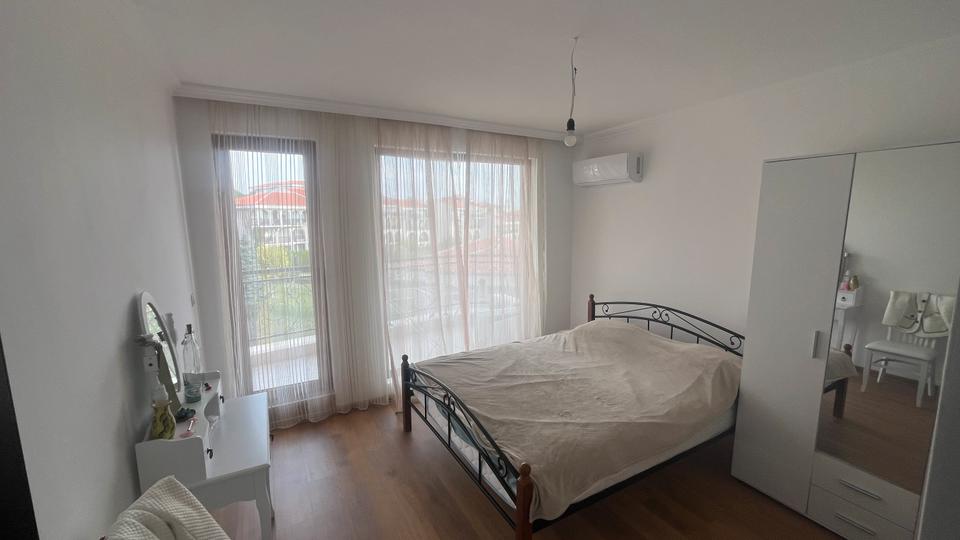 Bulgarien, Sveti Vlas Voll möblierte Zweizimmerwohnung im Komplex „Fenix“ mit Meerblick – Bild 8