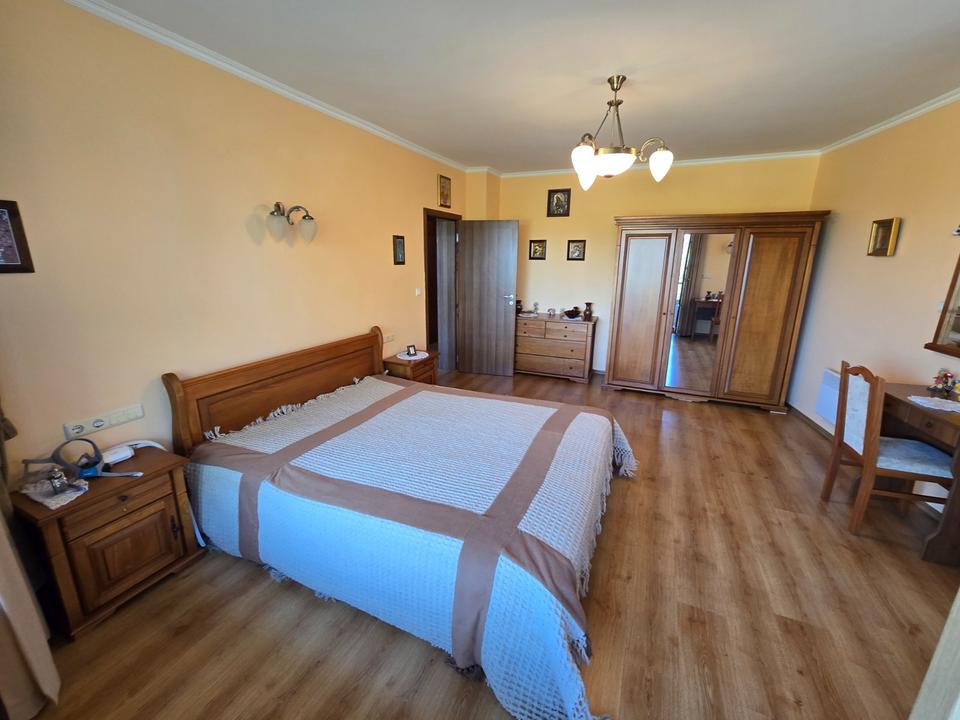 Bulgarien Nessebar 4 Zimmer Wohnung im Boulevard – Bild 3