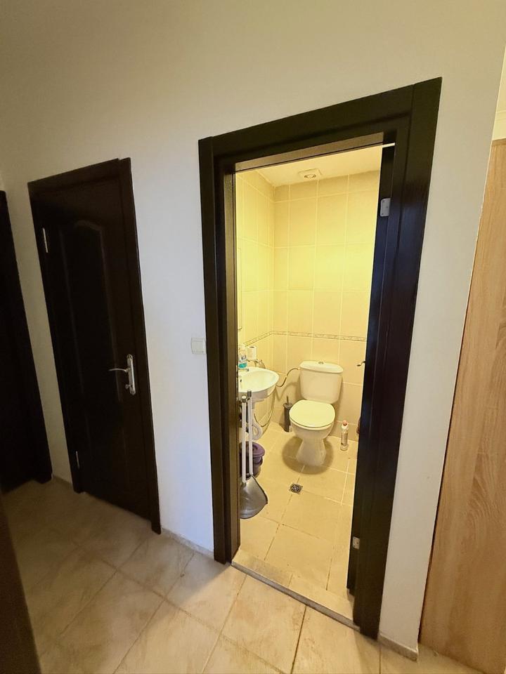 Ausgezeichnete möblierte 3-Zimmer-Wohnung in Koscharitsa, Bulgaria – Bild 16