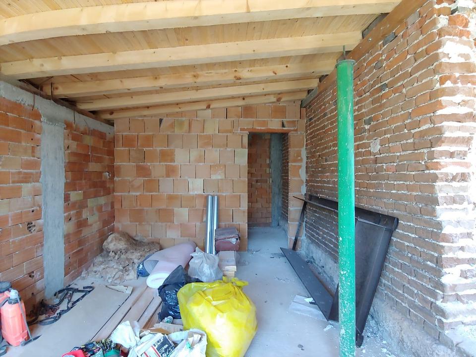 Sanierungsbedürftiges Haus in Trastikovo – Bild 6