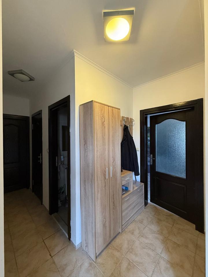 Ausgezeichnete möblierte 3-Zimmer-Wohnung in Koscharitsa, Bulgaria – Bild 12