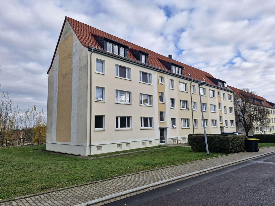 Schöne 4-Raum Eigentumswohnung für Selbstnutzer oder Kapitalanleger! – Bild 2