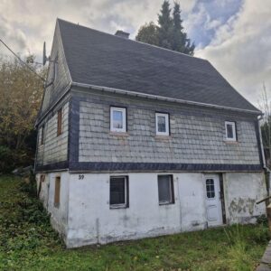 Kleines Einfamilienhaus zur individuellen Sanierung in Wiesa!