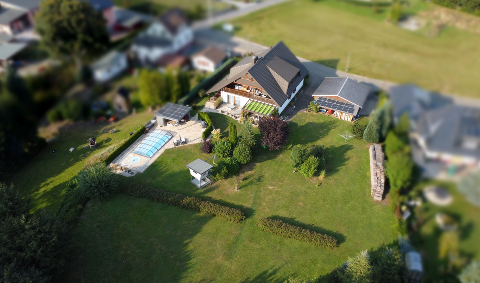 Tolles Anwesen mit großen Grundstück und Pool! – Bild 7