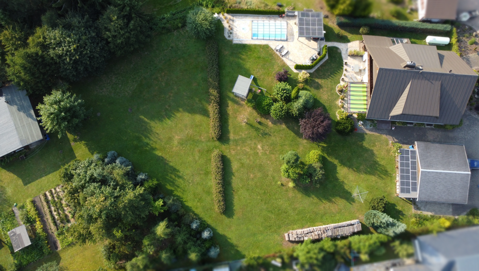 Tolles Anwesen mit großen Grundstück und Pool! – Bild 8