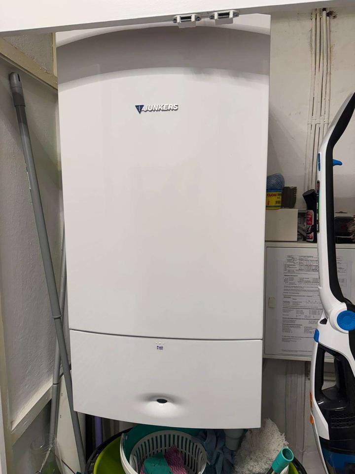 Toll sanierte und voll möblierte Eigentumswohnung in Annaberg ! – Bild 15