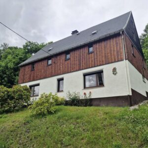 Charmantes, historisches Wohnhaus in Thalheim mit großem Grundstück!