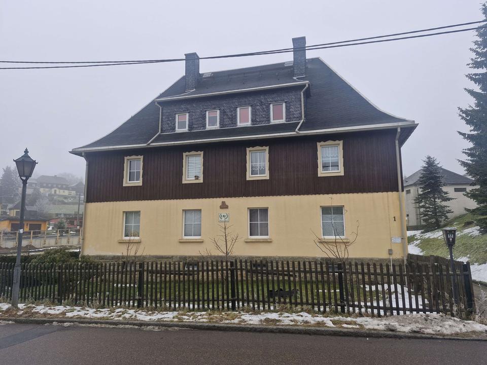 Attraktives Mehrfamilienhaus in ruhiger Wohnlage von Seiffen! – Bild 2