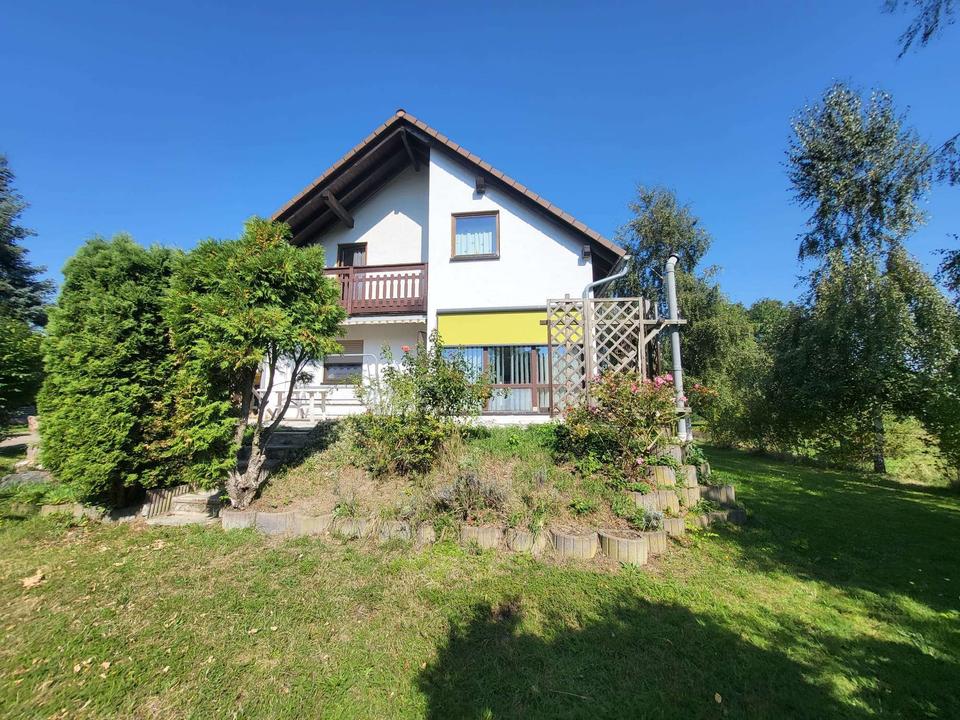 2025 Komplettmodernisierung! Tolles Anwesen aus EFH, Nebengebäude und sensationellem Grundstück! – Bild 12