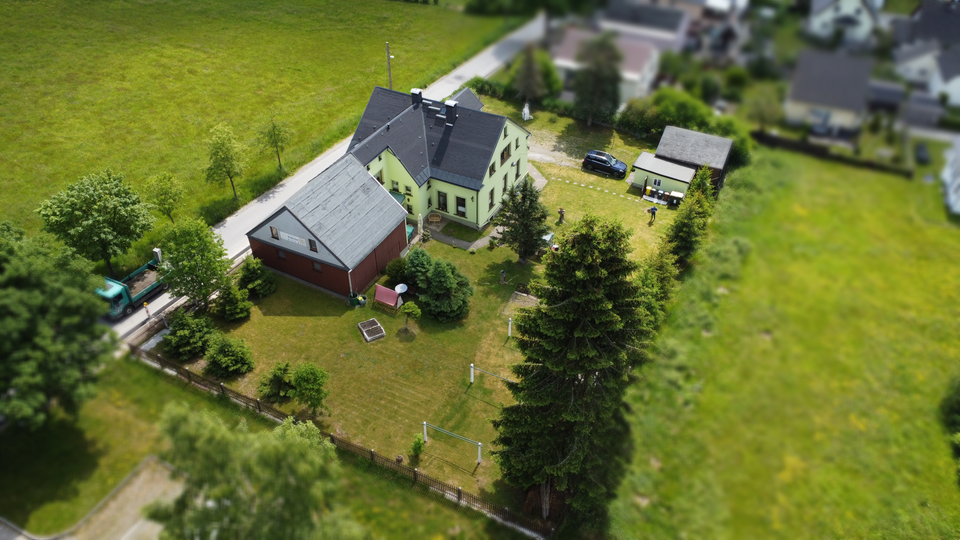 Schönes Anwesen in Bärenstein am Waldesrand mit Bergblick! – Bild 4