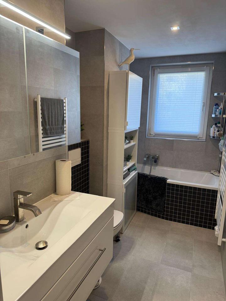 Toll sanierte und voll möblierte Eigentumswohnung in Annaberg ! – Bild 10