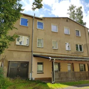 Einzugsbereites Haus für 1-2 Familien oder Gewerbe!