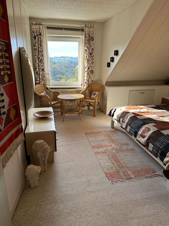 Große Eigentumswohnung mit Dachterrasse und Blick über Annaberg! – Bild 11