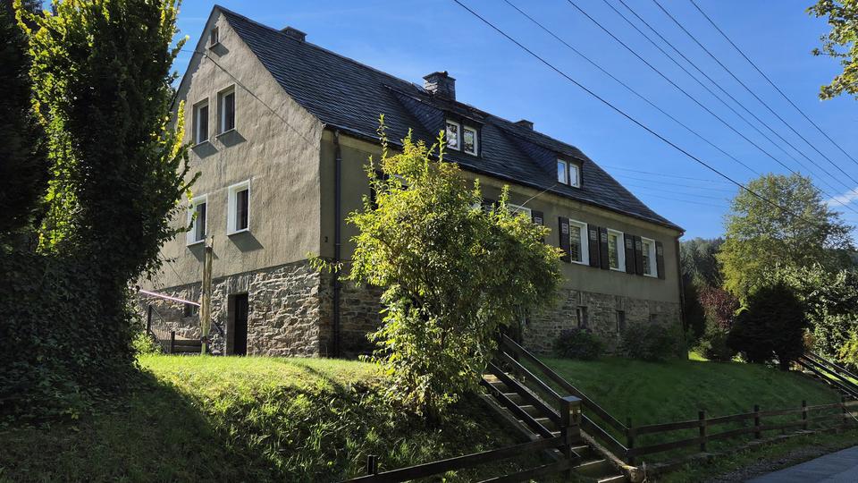 Schöne DHH am Waldrand mit tollem Grundstück! – Bild 4