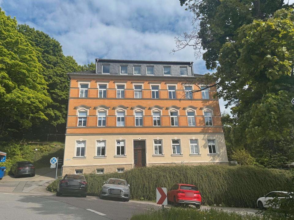 Große Eigentumswohnung mit Dachterrasse und Blick über Annaberg!