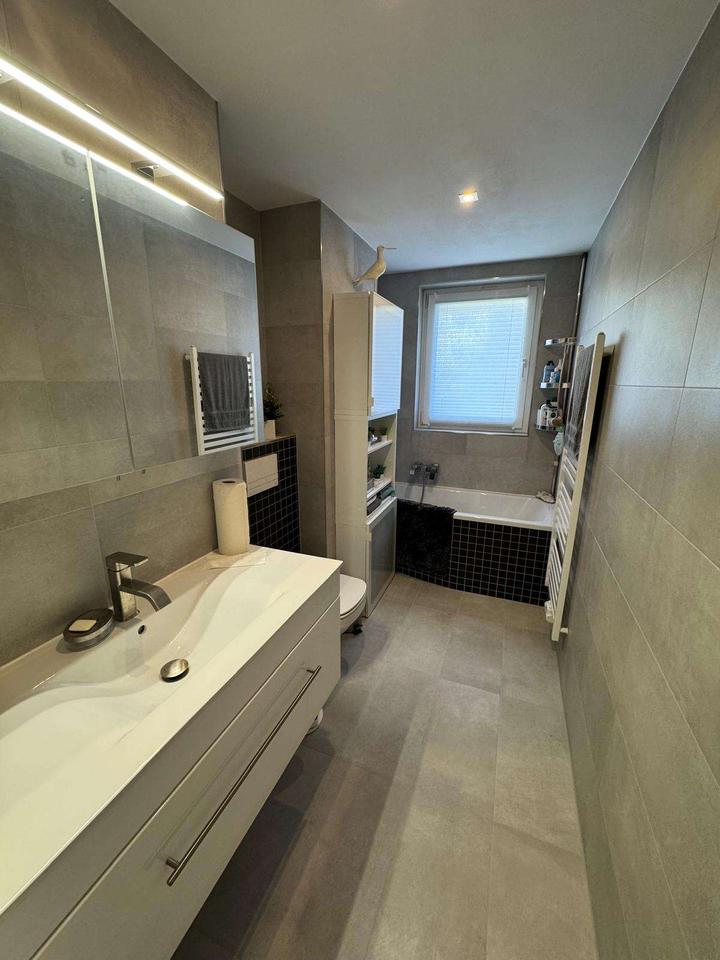 Toll sanierte und voll möblierte Eigentumswohnung in Annaberg ! – Bild 11