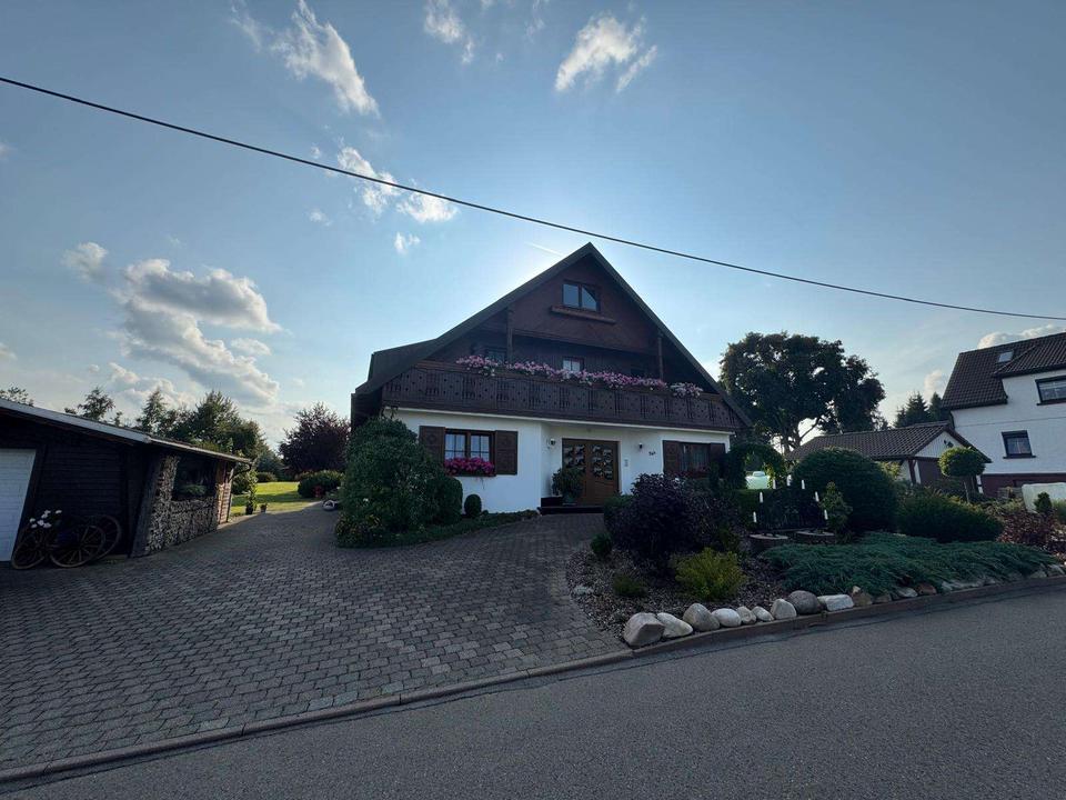 Tolles Anwesen mit großen Grundstück und Pool! – Bild 4