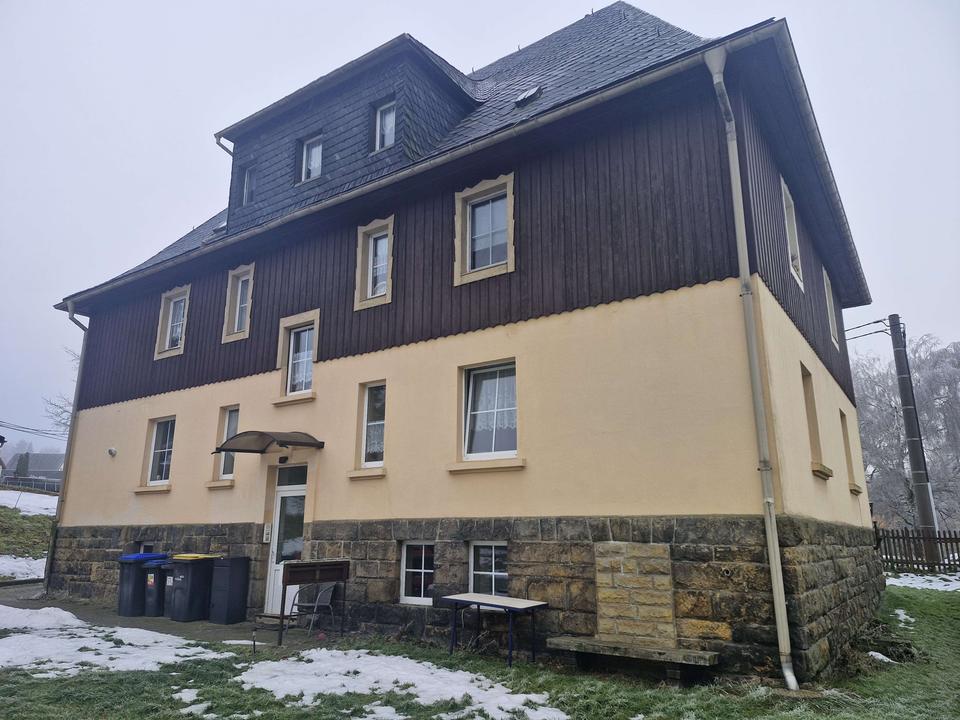 Attraktives Mehrfamilienhaus in ruhiger Wohnlage von Seiffen! – Bild 3