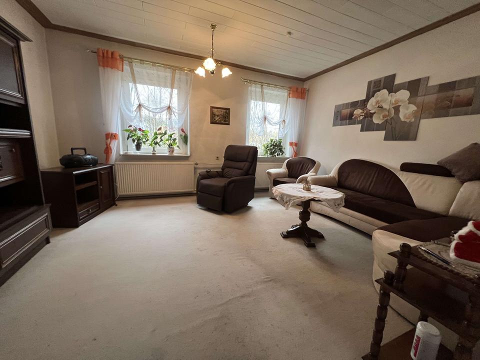 Schöne DHH am Waldrand mit tollem Grundstück! – Bild 6