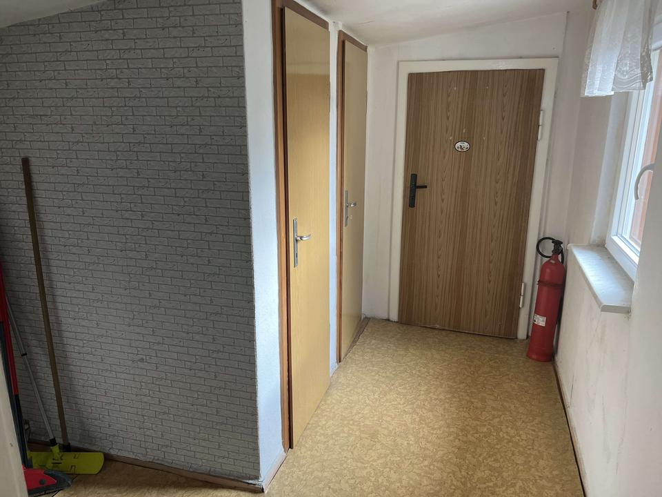 Hobbybastler und Autoliebhaber aufgepasst! Großes Wohnhaus mit eigener Werkstatt! – Bild 20