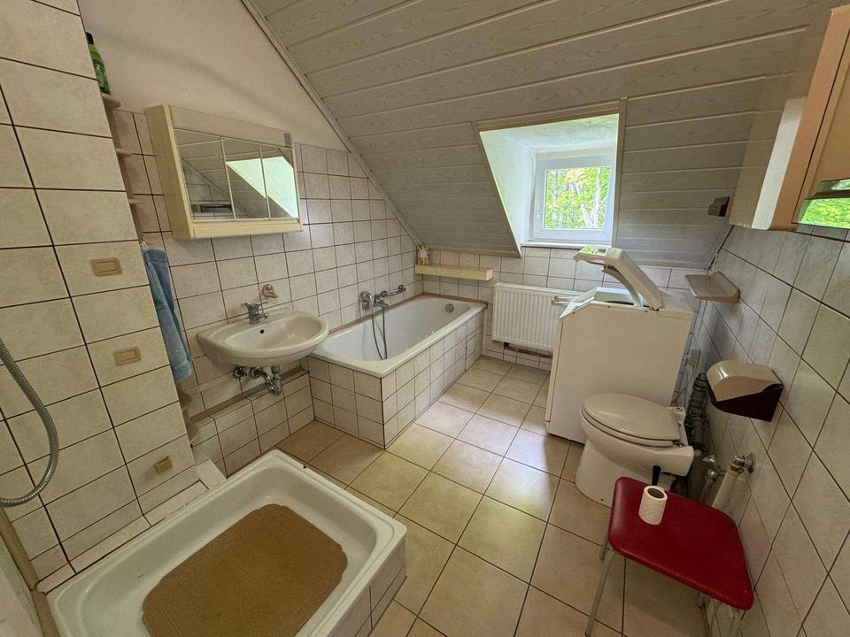 Große Eigentumswohnung mit Dachterrasse und Blick über Annaberg! – Bild 16