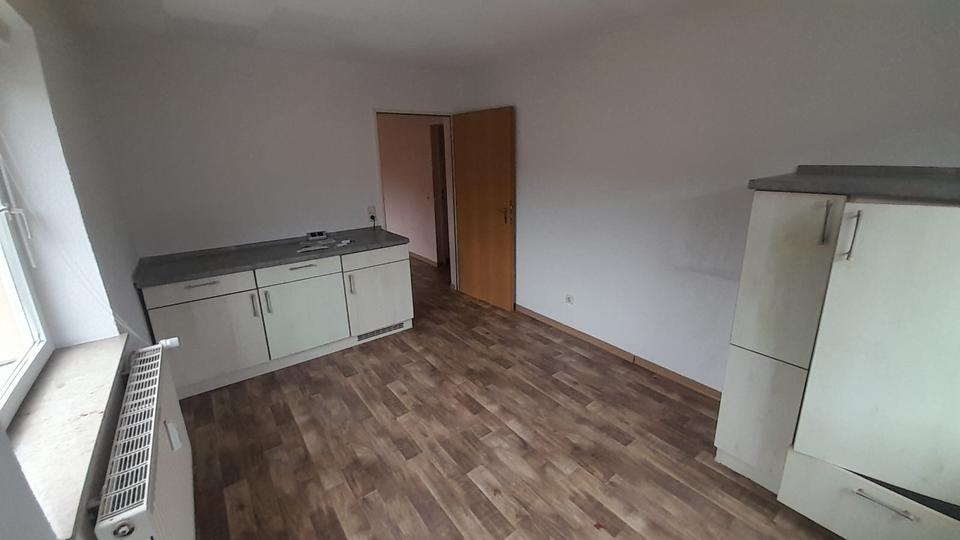 Schöne 3-Raum Wohnung in Rödlitz mit Einbauküche – Bild 6