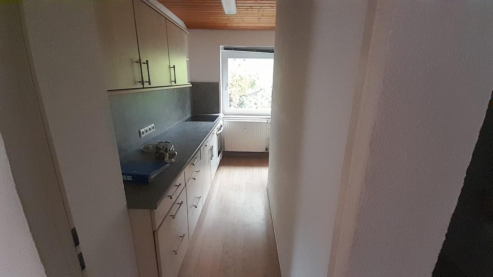 Schöne 3-Raum Wohnung in Rödlitz mit Einbauküche – Bild 8