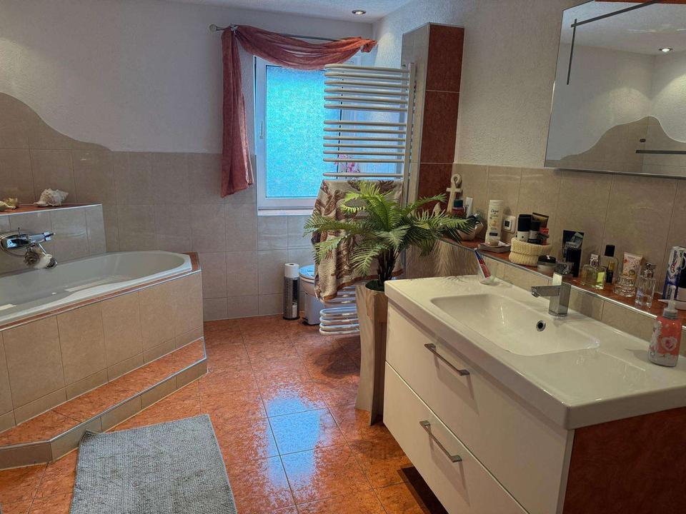 Koffer packen und sofort einziehen! Schönes Einfamilienhaus in Bad Schlema! – Bild 12