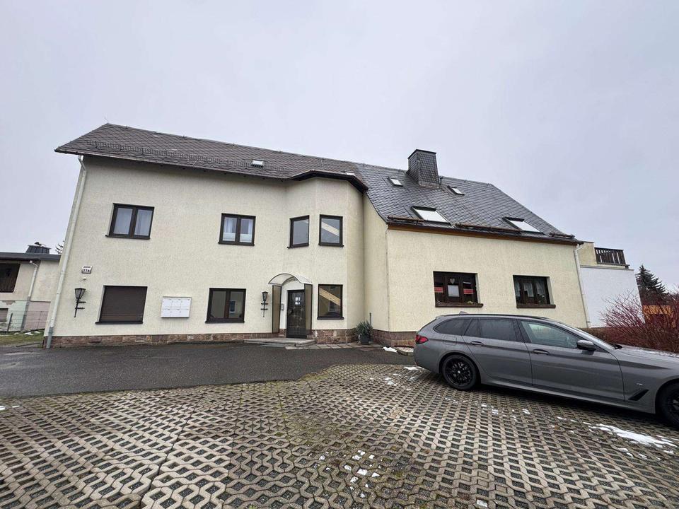 Vollvermietetes Mehrfamilienhaus in Oelsnitz! – Bild 2