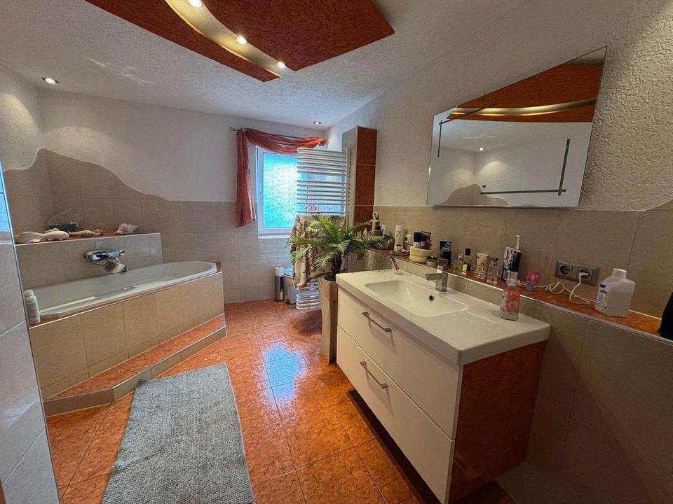 Koffer packen und sofort einziehen! Schönes Einfamilienhaus in Bad Schlema! – Bild 9