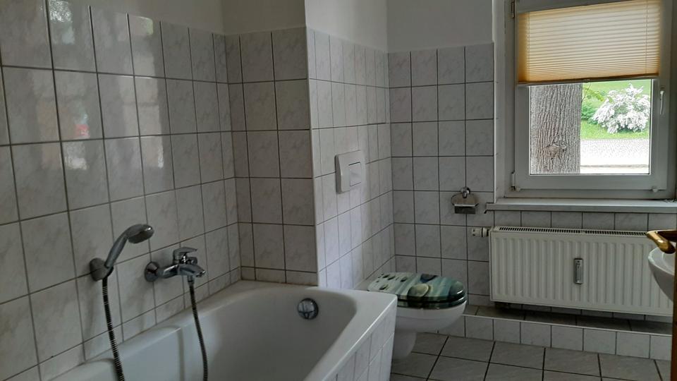 Kleine Wohnung in Sehma mit Stellplatz und Einbauküche – Bild 2