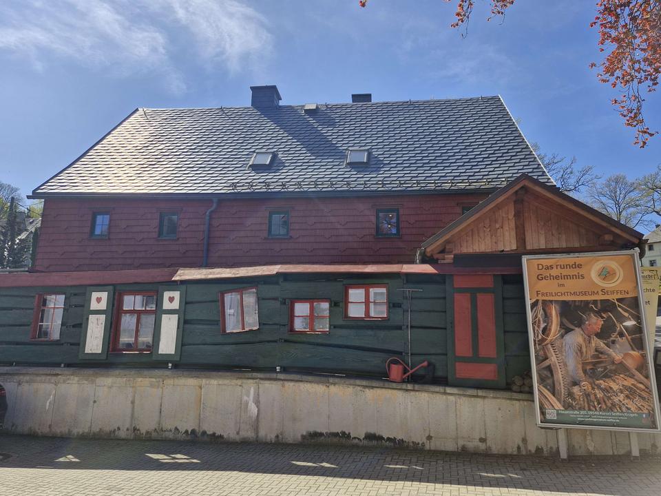 Einzigartige Chance: Gewerbeobjekt in 1A-Lage im Kurort Seiffen! – Bild 2