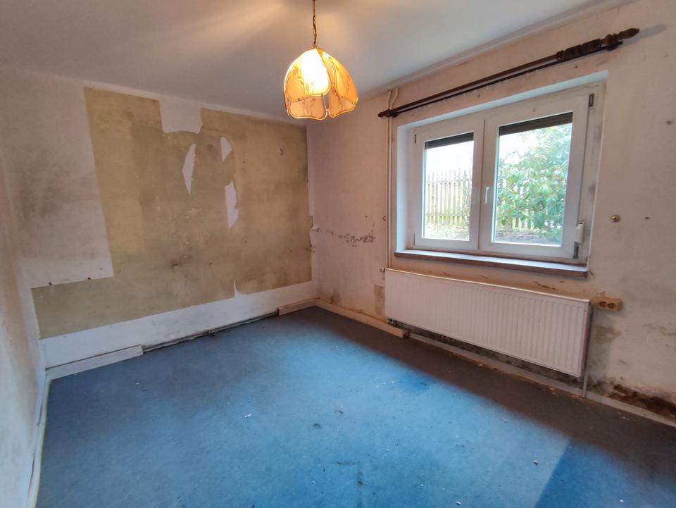 Kleines Sanierungsobjekt für kleine Familie mit kleinem Garten! – Bild 6