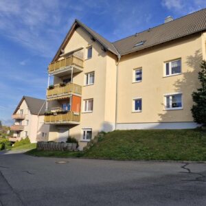 2-Zimmer Wohnung - Altersgerecht Wohnen in Lugau mit Aufzug und Balkon!