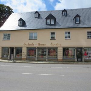 Geschäftsräume zur Miete oder Direktübernahme eines sehr gut etablierten Schuh- und Modegeschäfts!